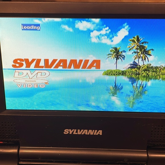 Sylvania Portable DVD Player CD Video/Audio SDVD7014 7" LCD Screen Remote Power - Picture 14 of 14